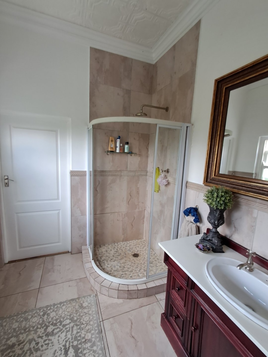 5 Bedroom Property for Sale in Rustenburg Central North West